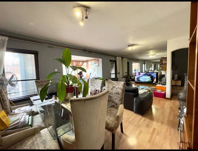 2 BEDROOM DUPLEX FOR SALE IN LYNDHURST